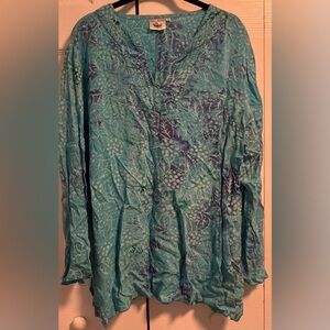 Women's Very Vineyard Blue Coral 3/4 Sleeved Top